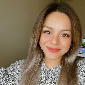 Meet your Posher, Kimberly